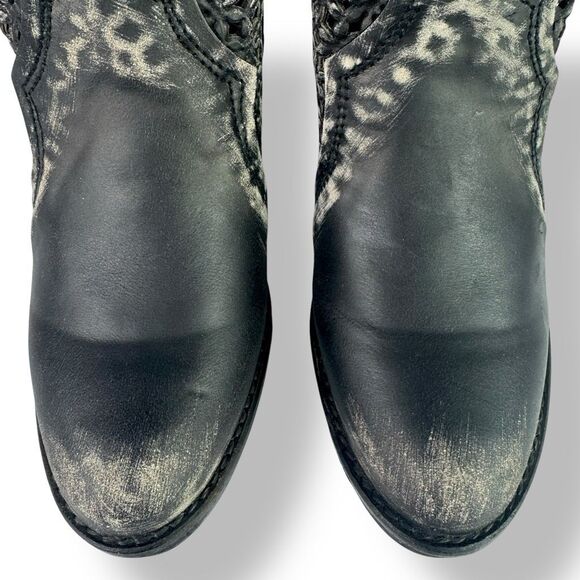 Circle G Black Ankle Booties with Laser-Cut Design - Picture 8 of 13